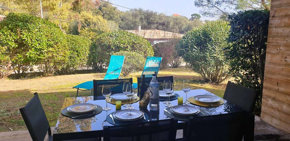 Gîte pour 5 personnes, avec jardin et piscine, adapté aux familles dans Pinarellu - 3