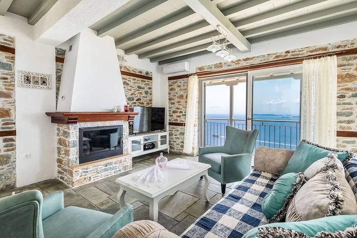 Villa Pounda-Breathtaking sea view-wifi-Newbuilding in Sporades