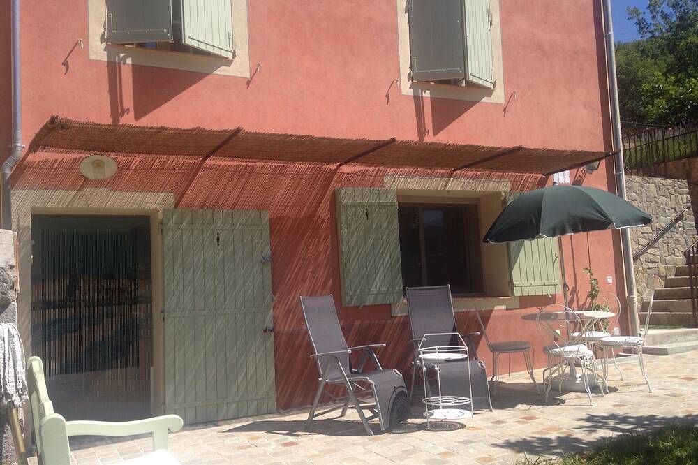 Entire apartment, Castellane the Verdon Gorges Grand new studio in Castellane, Verdon Regional Natural Park