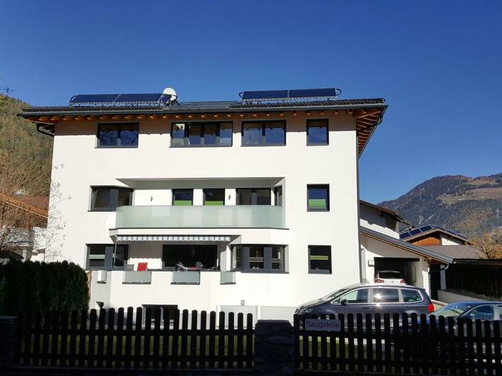 Ferienwohnung für 6 Personen, mit Balkon und Garten in Ried im Oberinntal