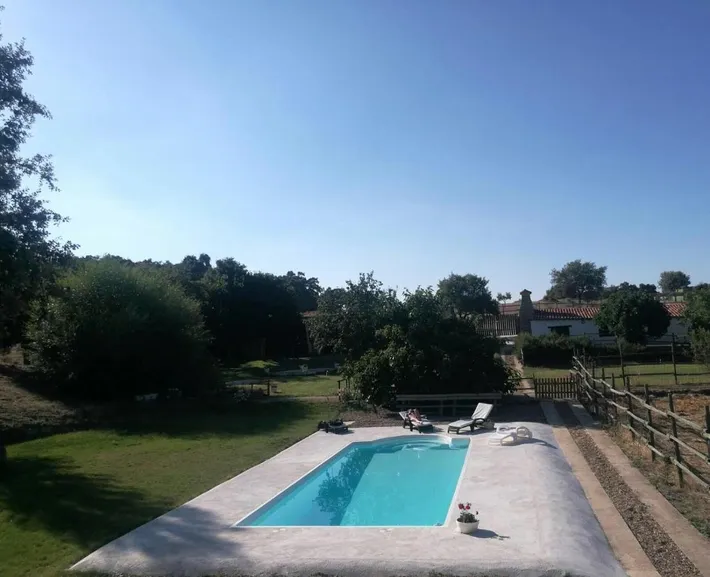Casa rural para 3 personas, con terraza y jardín - 1