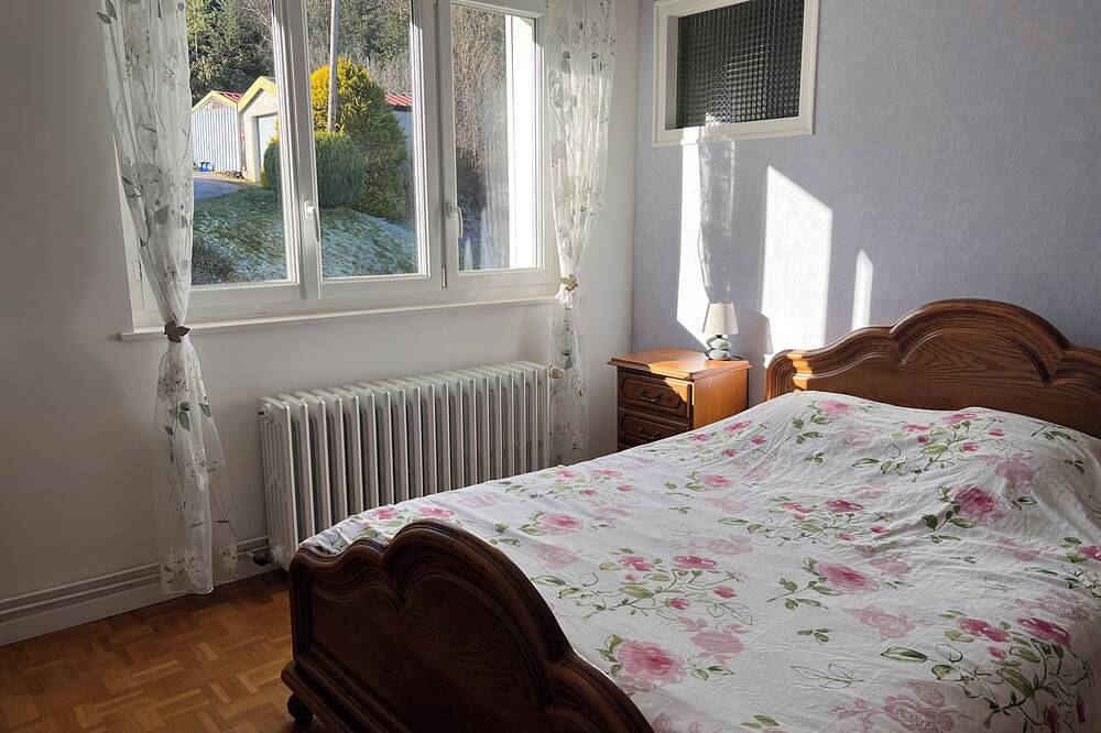Appartement entier, Gîte spacieux au calme proche de la forêt de Saint-Amé dans les Vosges in Saint-Amé, Région d'Épinal