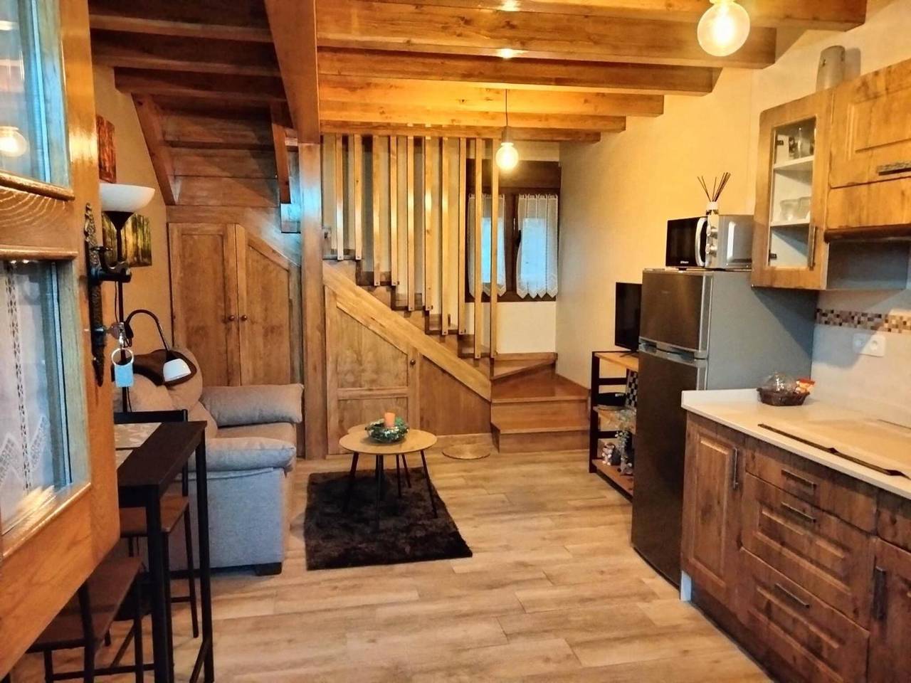 Ganze Wohnung, Apartment 'El Arniu' mit Bergblick, privater Terrasse und Wlan in Cangas de Onís, Provincia de Asturias