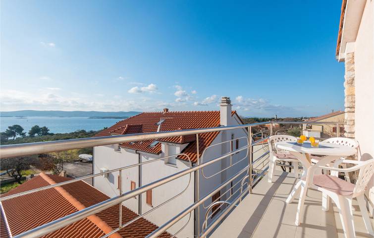 Ferienwohnung für 3 Personen, mit Terrasse in Sveti Filip i Jakov - 4