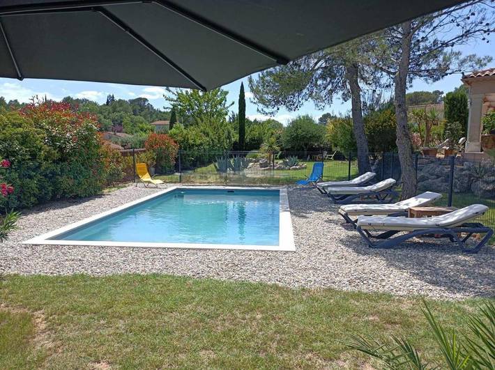 Location de vacances pour 2 personnes, avec jardin ainsi que terrasse et piscine à Massillargues-Attuech - 2