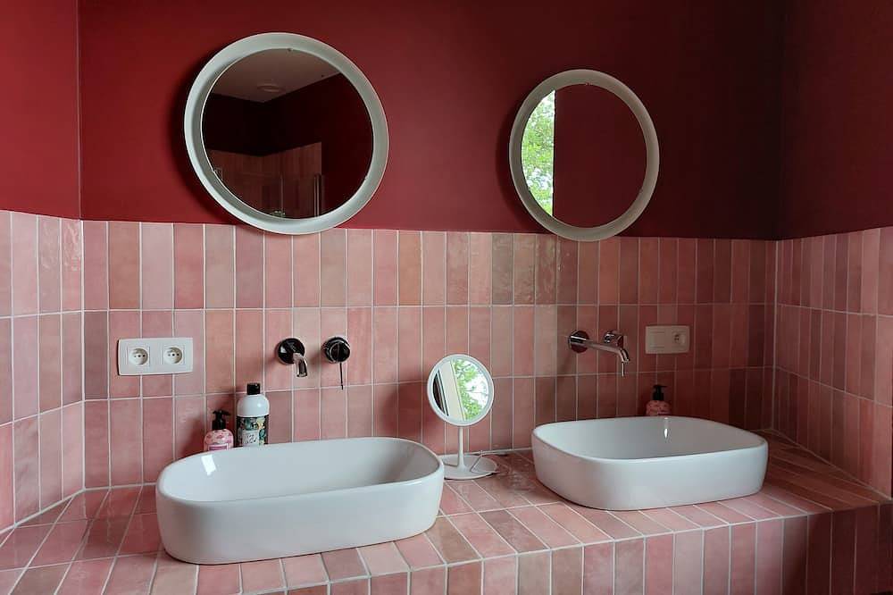 Unique place to stay in the Flemish Ardennes in Zwalm, Province de Flandre-Orientale