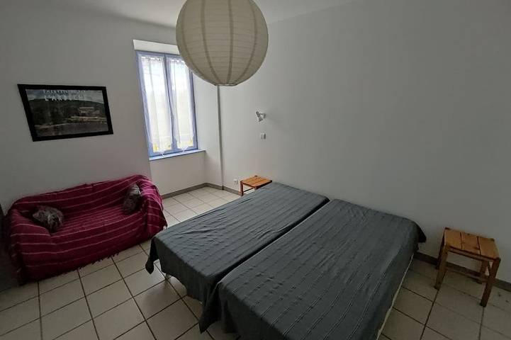 Location de vacances pour 11 personnes, avec terrasse et jardin, animaux acceptés à Montréal (Rhône-Alpes) - 3