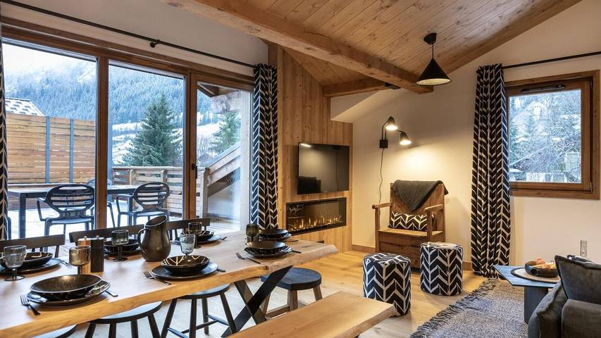 Gîte pour 11 personnes, avec balcon dans Office De Tourisme De La Chapelle D Abondance