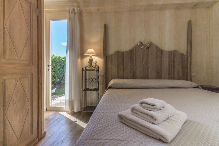 Entire apartment, Porto Rotondo Apt w/ Parking & Veranda in Porto Rotondo, Olbia