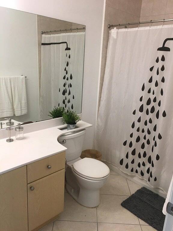 Ganze Wohnung, Schöne Wohnung im Herzen von Coral Gables, tolle Lage, erschwinglich in Miami, Florida
