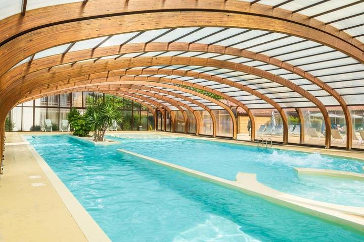 Parc de vacances pour 4 personnes, avec Balcon et Jacuzzi ainsi que Terrasse et Jardin dans les Landes - 2