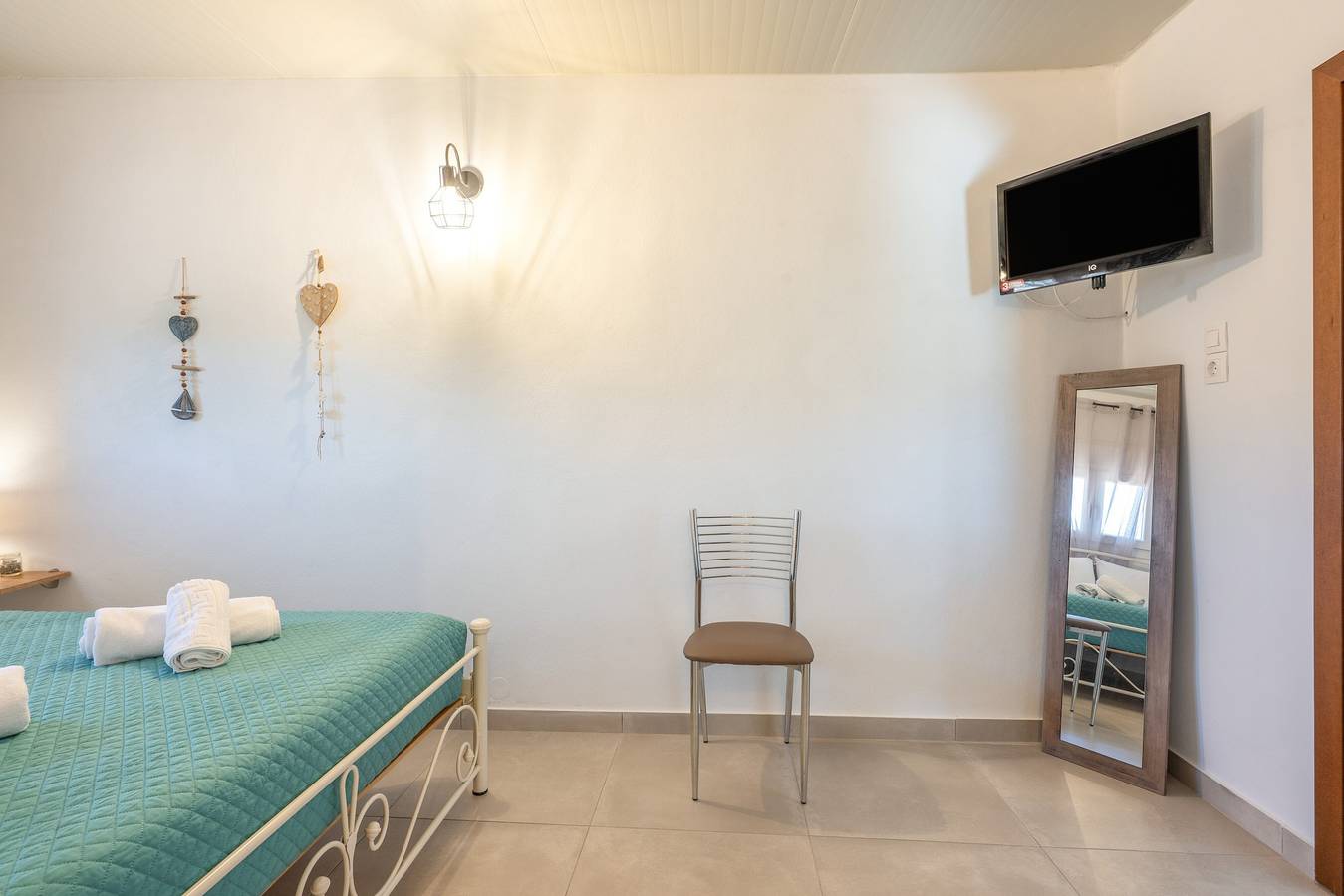 Duurzaam vakantiehuis 'Lydia Guest House - Sea' met zeezicht, privéterras en wifi, foto 8