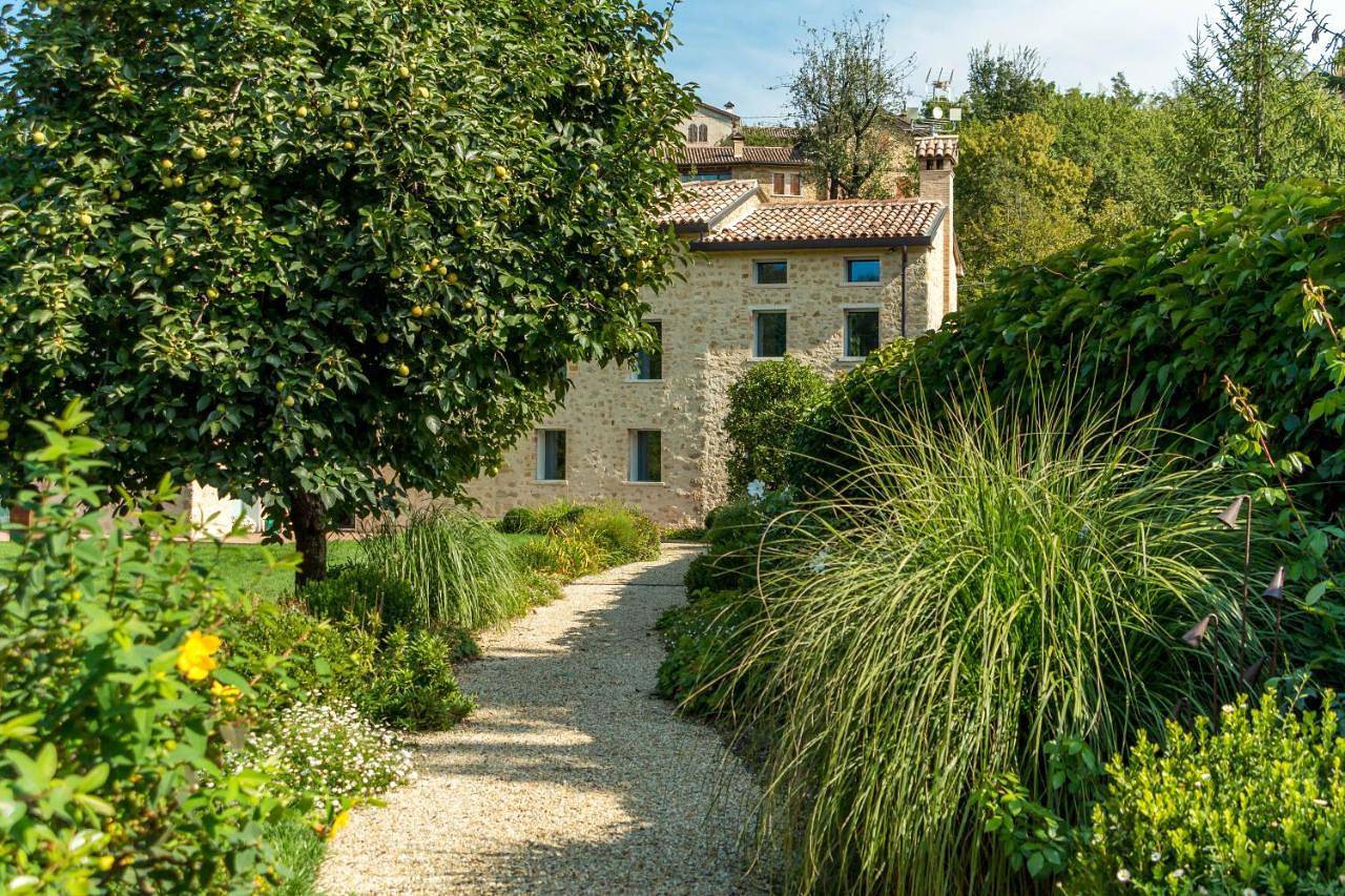Double Room with Private Bathroom in Cavaso del Tomba, Province de Trévise