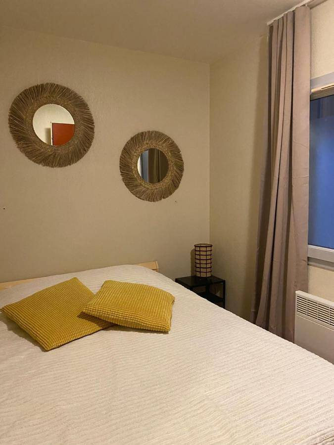 Gîte pour 4 personnes, avec vue ainsi que terrasse et piscine, animaux acceptés à Arcangues - 2