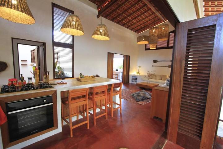 Villa pour 6 personnes, avec piscine ainsi que jardin et balcon
