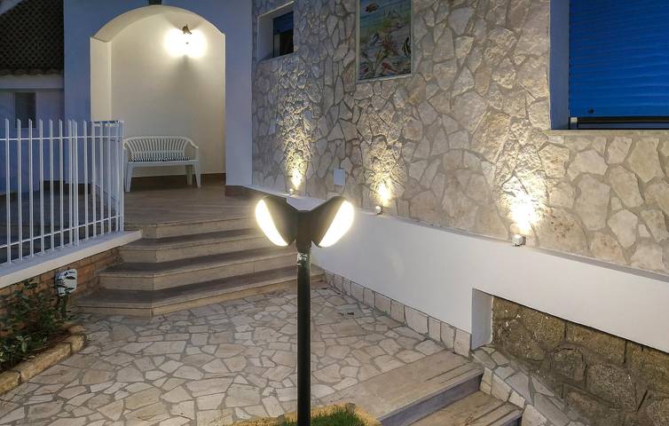 Appartamento intero, Incantevole appartamento con vista mare, giardino e terrazza - a 2,5 km dalla spiaggia in Costa Ionica Calabria