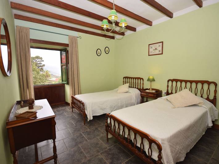Casa cueva en Tenerife con piscina y playa in El Sauce, La Orotava