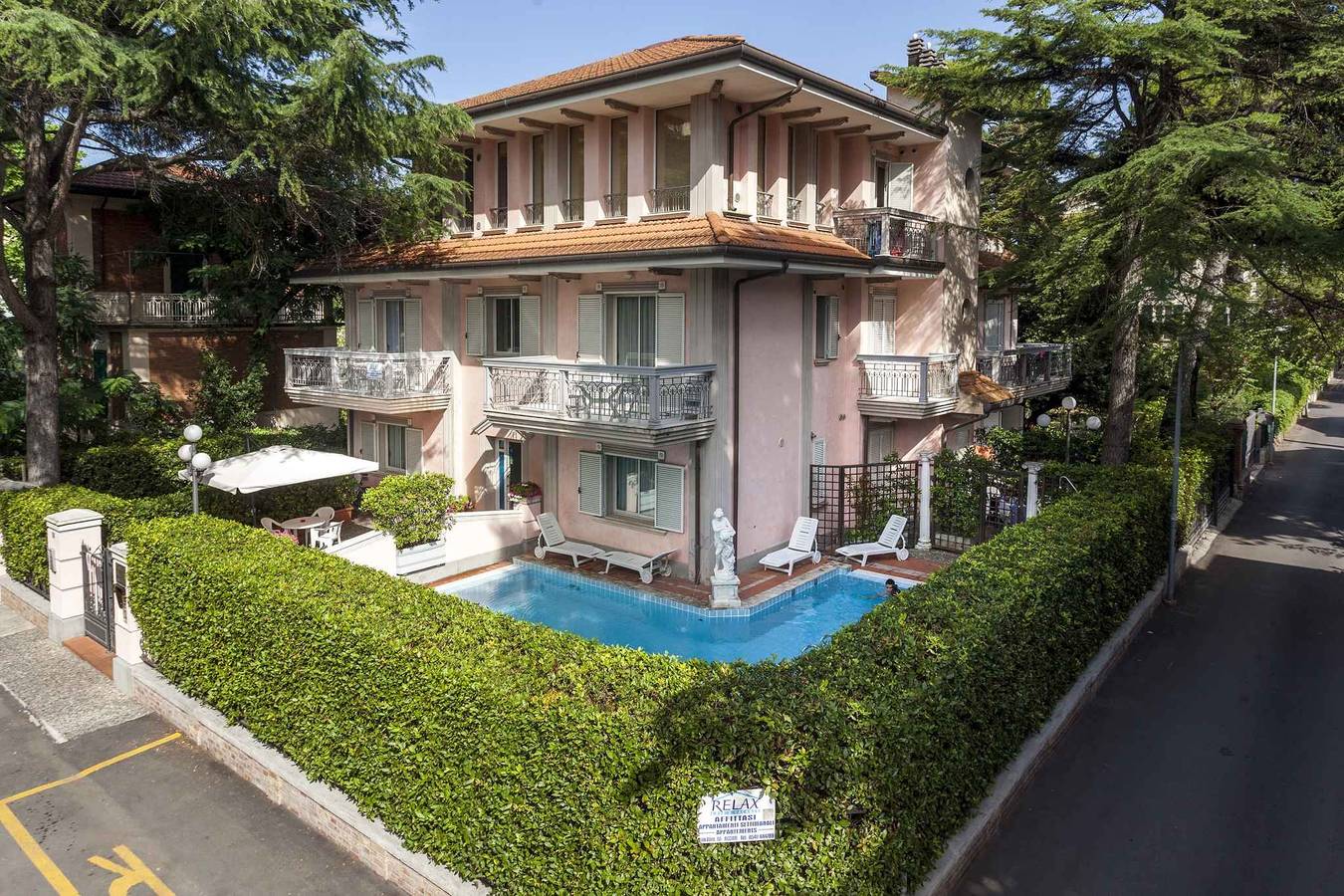 Ganze Ferienwohnung, Ferienwohnung auf zwei Etagen mit Balkon und Pool  in Fogliano Marina, Riccione