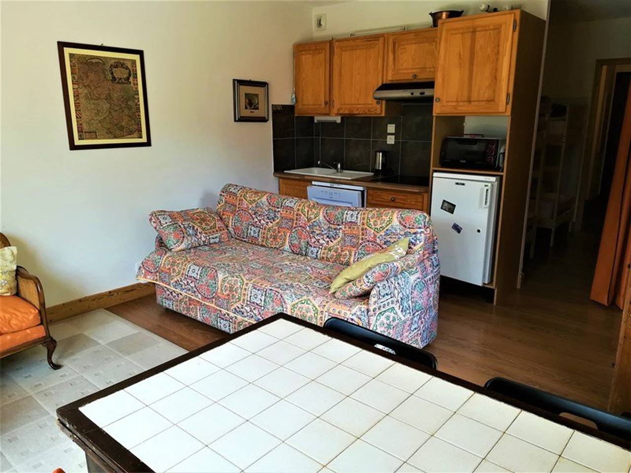 Apartamento entero, Acogedor apartamento de 2 piezas con terraza, bien equipado, garaje y acceso directo a pistas de esquí in Isola 2000, Isola