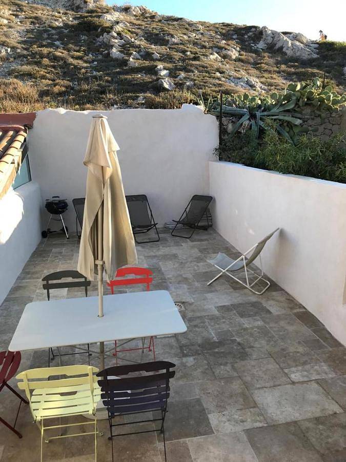 Location de vacances pour 7 personnes, avec jardin et vue dans Les Goudes - 2