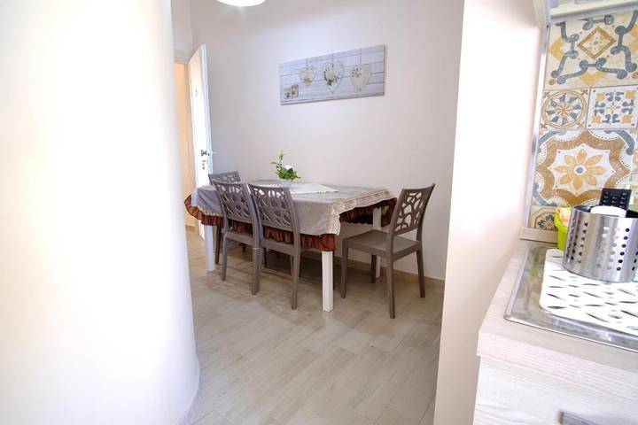 Apartamento de vacaciones para 4 personas, con vistas y jardín - 1