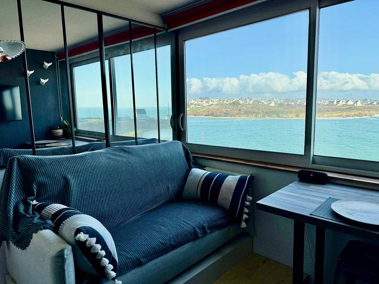 Entire apartment, Duplex 'Sea View' Apartment – Parking – Wifi in Audierne, Côte de Cornouaille