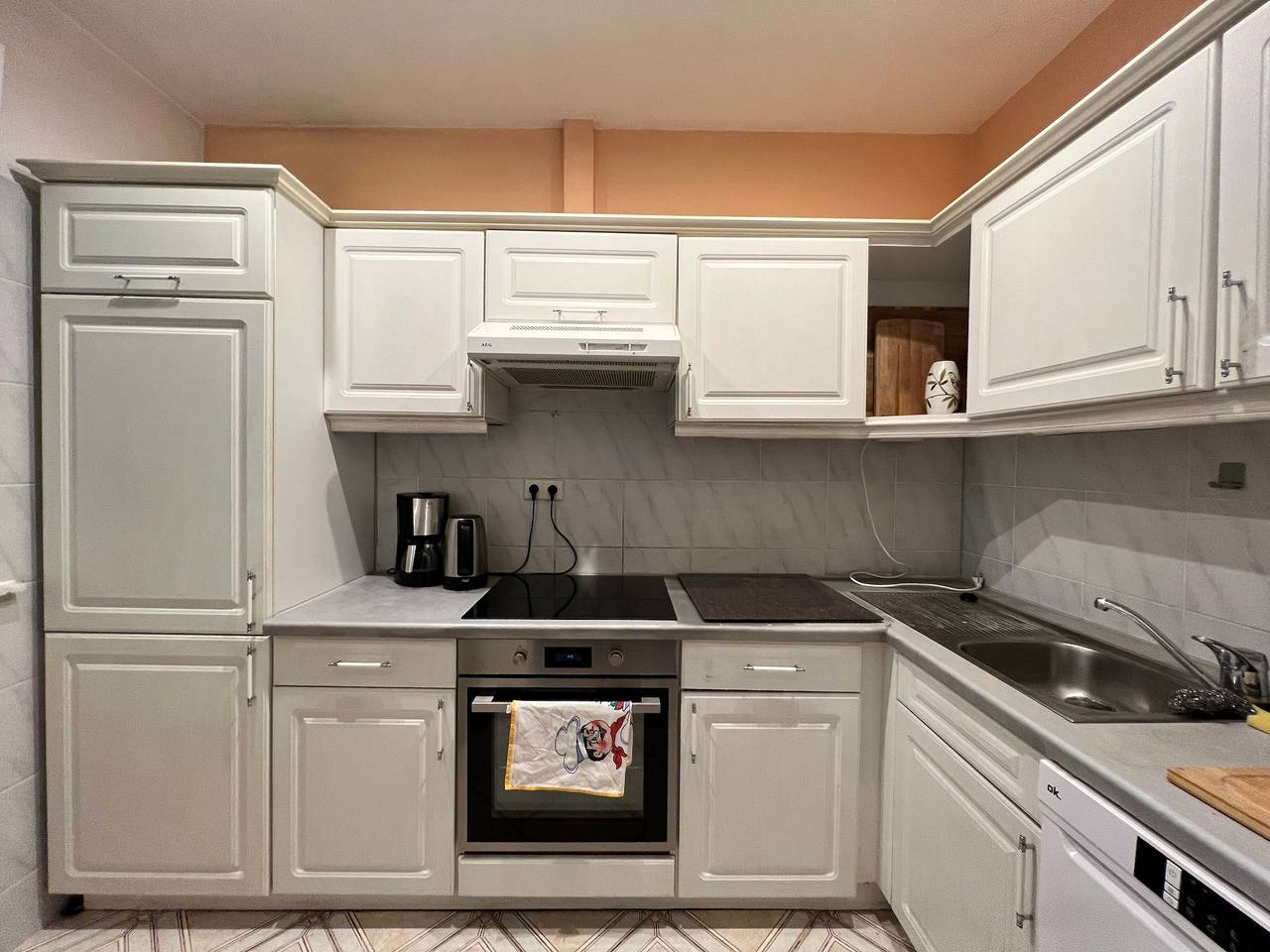 Ganze Wohnung, "Große Terrassenwohnung mit Seeblick" und Wlan in Stechlinsee, Stechlin