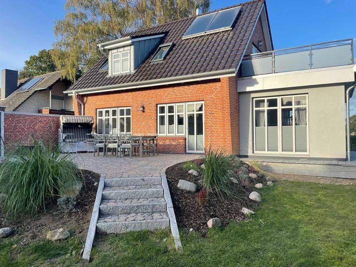 Luxus-Ferienhaus für 6 Personen, mit Terrasse und Garten sowie Ausblick
