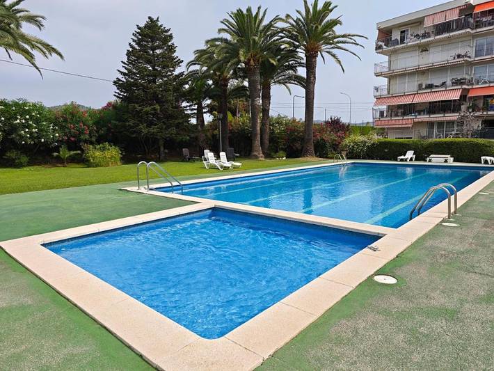 Ferienhaus für 6 Personen, mit Terrasse und Pool sowie Garten - 1