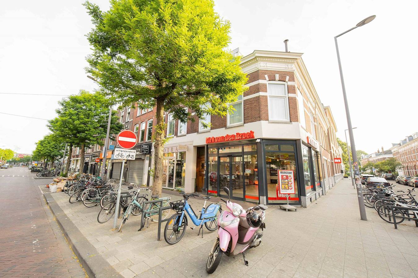 Entire apartment, Zwart Jan Imperial Suites   Zj in Rotterdam, South Holland