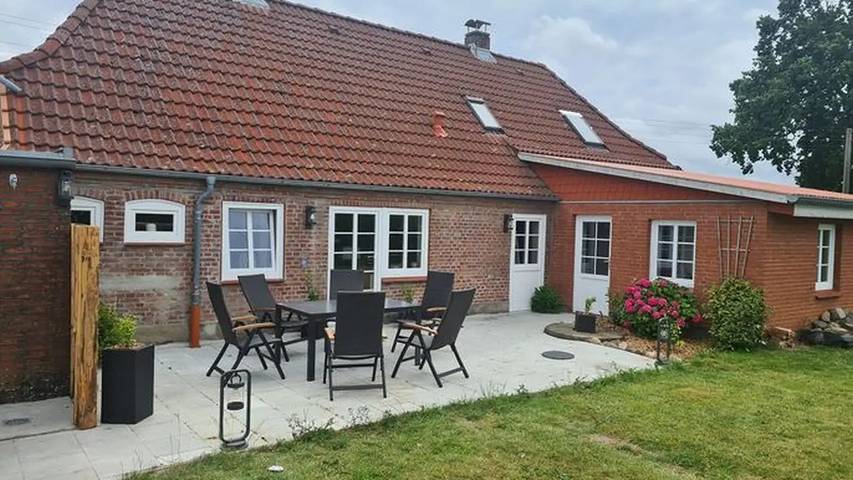 Ferienhaus für 7 Personen, mit Sauna und Terrasse sowie Garten in Esgrus - 2
