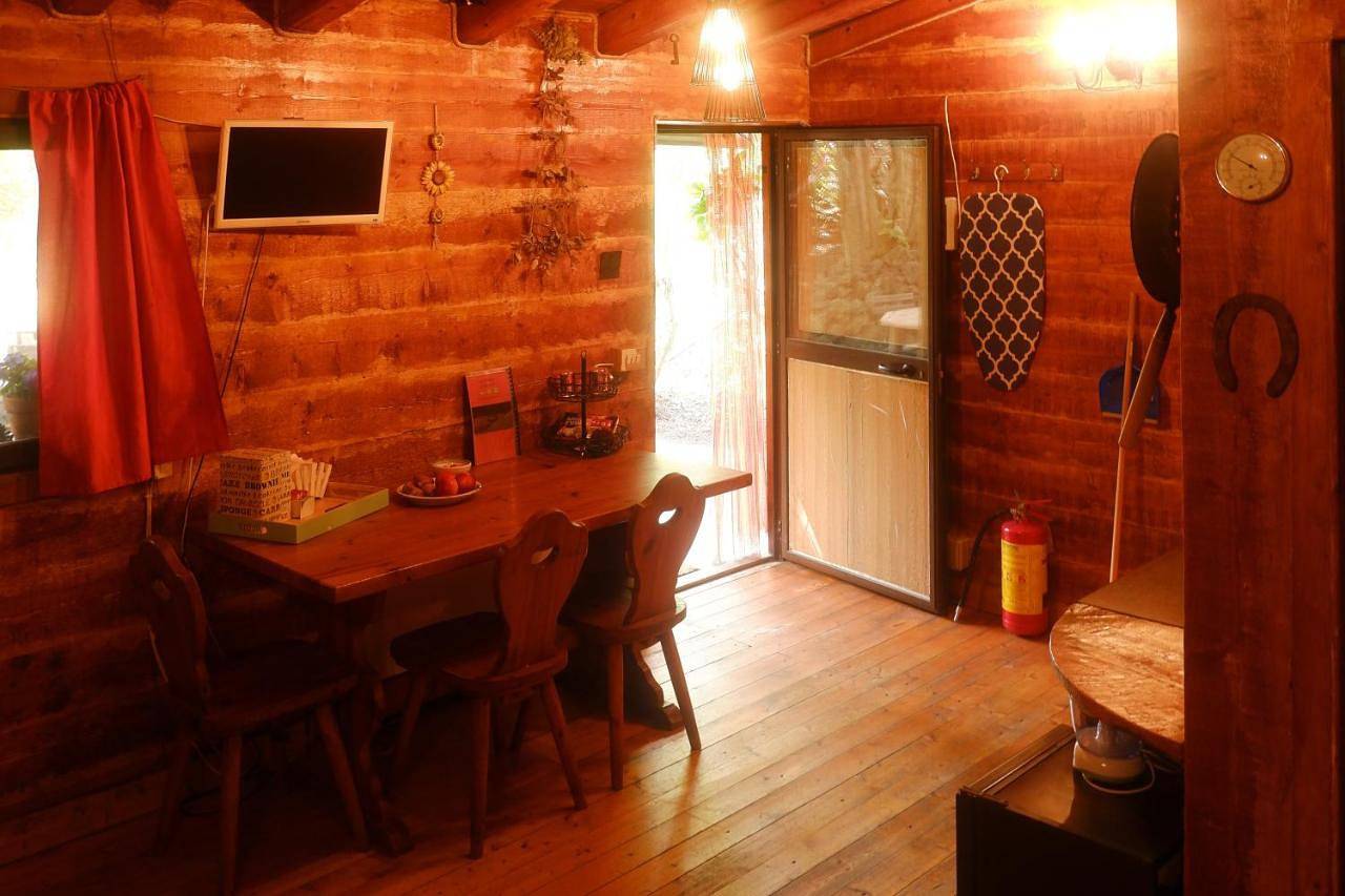 Etna Rural Cottage with Jacuzzi in Pedara, Etna