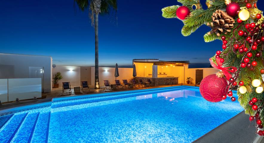 Chalet para 16 personas, con piscina y piscina para niños - 1