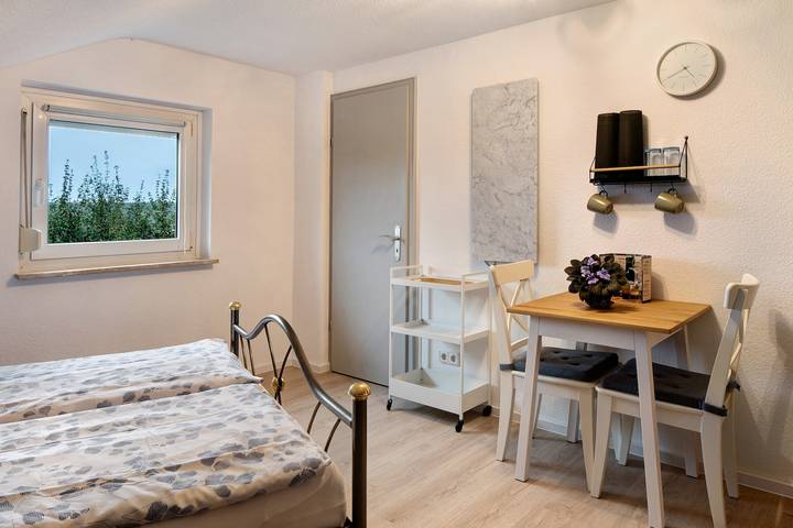 Ganze Wohnung, Zimmer 'Zimmer Vogesenblick' in Endingen, Kaiserstuhl