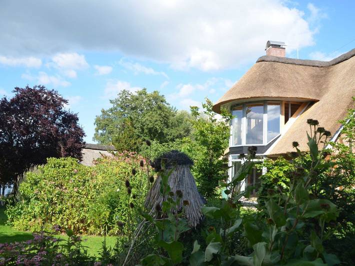 Reetgedecktes Espenhaus - Entennest in Grebin, Südliche Ostseeküste