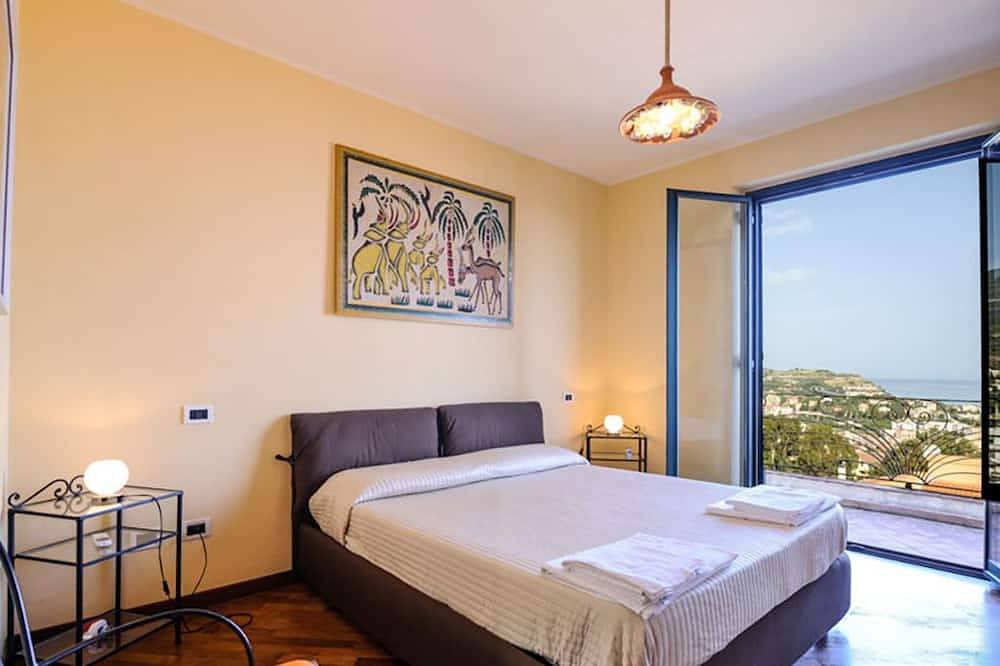 Villa mit Pool, Garten und Meerblick in Patti, Messina Provinz