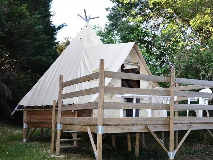 Tente pour 4 personnes, avec bassin pour enfant en Ardèche - 2