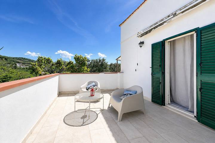 Entire apartment, Apartment 'Francesca, Bilo D' with Shared Terrace, Wi-Fi and Air Conditioning in Marina di Peschici (Peschici), Peschici region