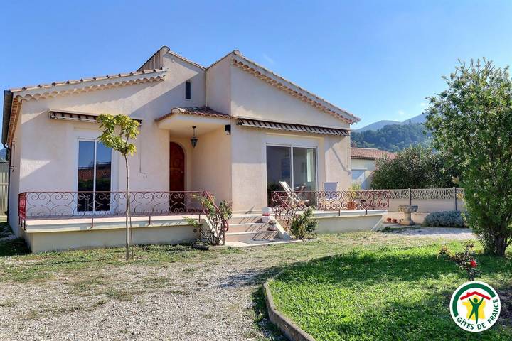 Casa de huéspedes para 6 personas, con jardín y terraza - 1