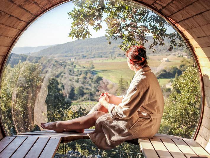 Chalet voor 4 personen, with sauna and terras as well as kinderzwembad, met huisdier in de Ardèche