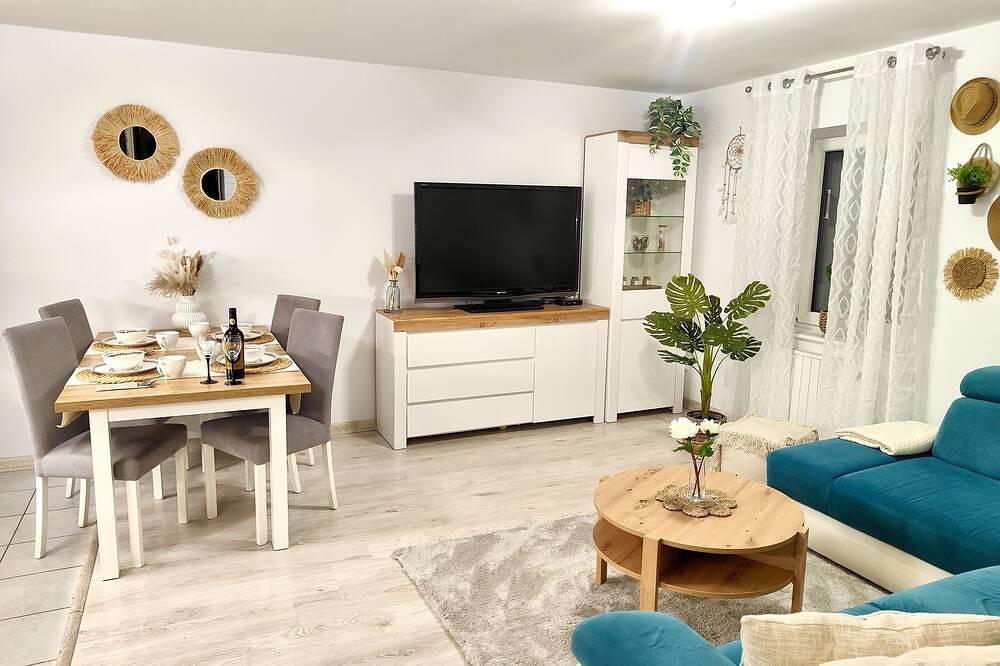 Ganze Wohnung, Przytulnie urządzone mieszkanie w klimatycznej kamienicy. in Jelenia Góra, Sudeten (Polen)