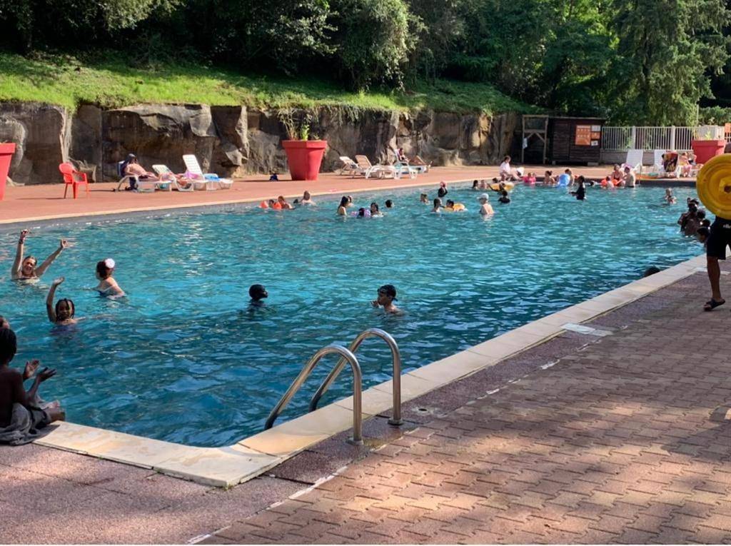 Camping parc des roches in Saint-Chéron, Essonne