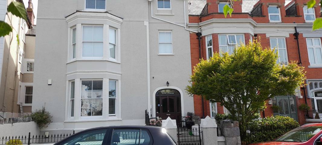 Holiday letting for 2 people in Llandudno