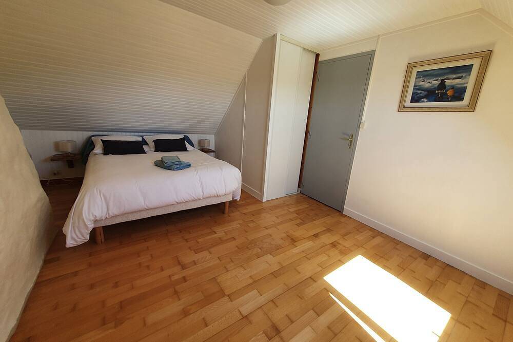 Maison typique Ouessantine avec son jardin clos et arboré. Location tout inclus. in Ouessant, Région de Brest