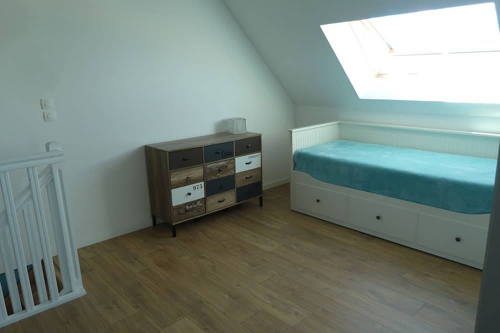 Maison avec jardin face à la mer dans le cotentin in Tourlaville, Cherbourg-en-Cotentin