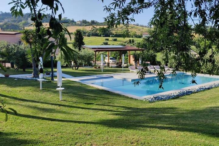 Chambre d’hôte pour 2 personnes, avec vue et jardin ainsi que terrasse et piscine à Sant'Elpidio a Mare - 3