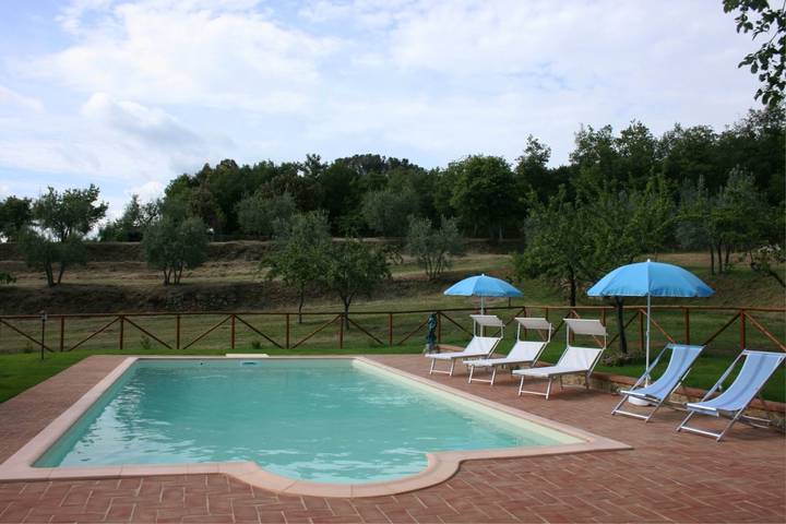 Location de vacances pour 4 personnes, avec piscine et jardin à Sinalunga - 4
