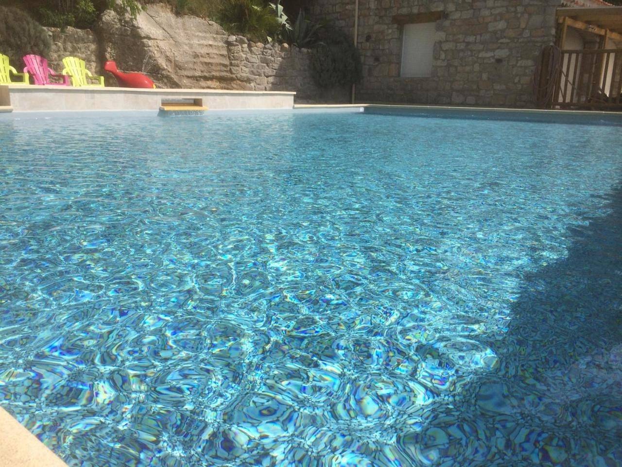 Camping Chalets Les Chênes Verts in Vogüé, Ardèche