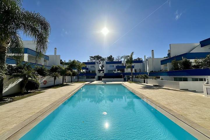 Ferienwohnung für 6 Personen, mit Pool und Balkon sowie Garten - 1