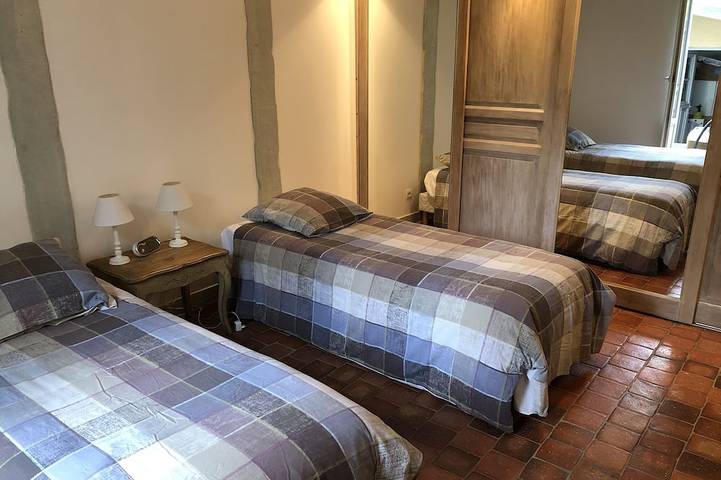 Gîte pour 2 personnes, avec jardin à Conflans-Sainte-Honorine - 4